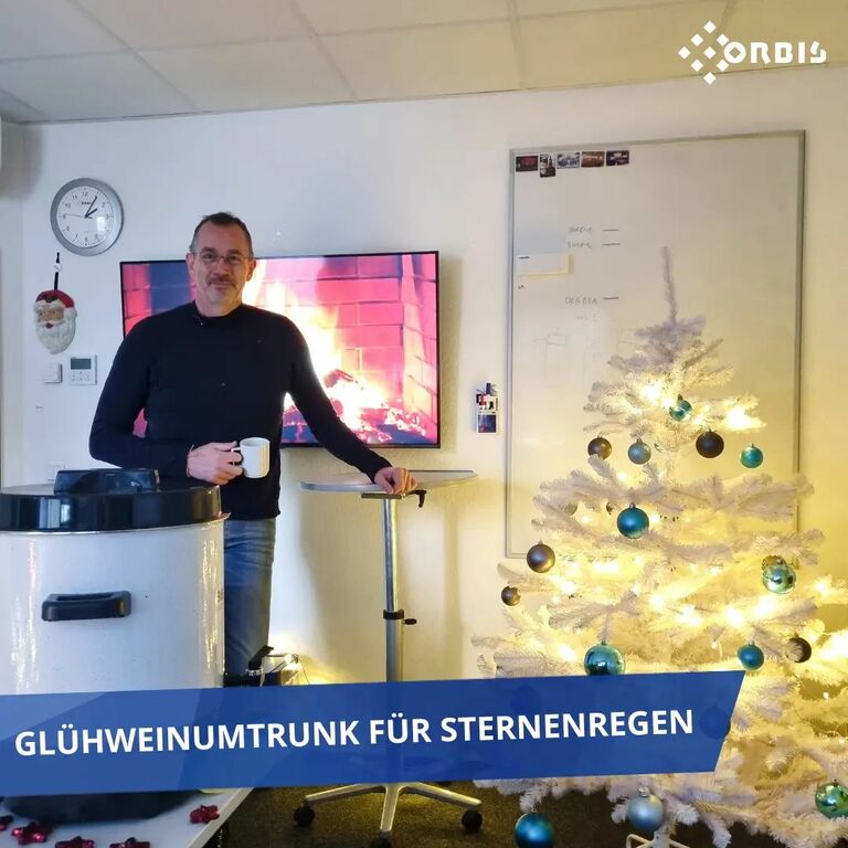 Alle Jahre wieder! ☕ Bereits zum 28. Mal hat unser Kollege Dirk am vergangenen Freitag zu einem Glühweinumtrunk in sein... Alle Jahre wieder! ☕ Bereits zum 28. Mal hat unser Kollege Dirk am vergangenen Freitag zu einem Glühweinumtrunk in sein...